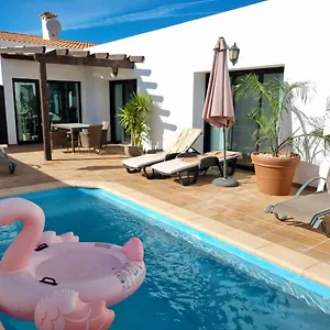 Villa Beautiful Spacious With Private Heated Pool In, Lajares
